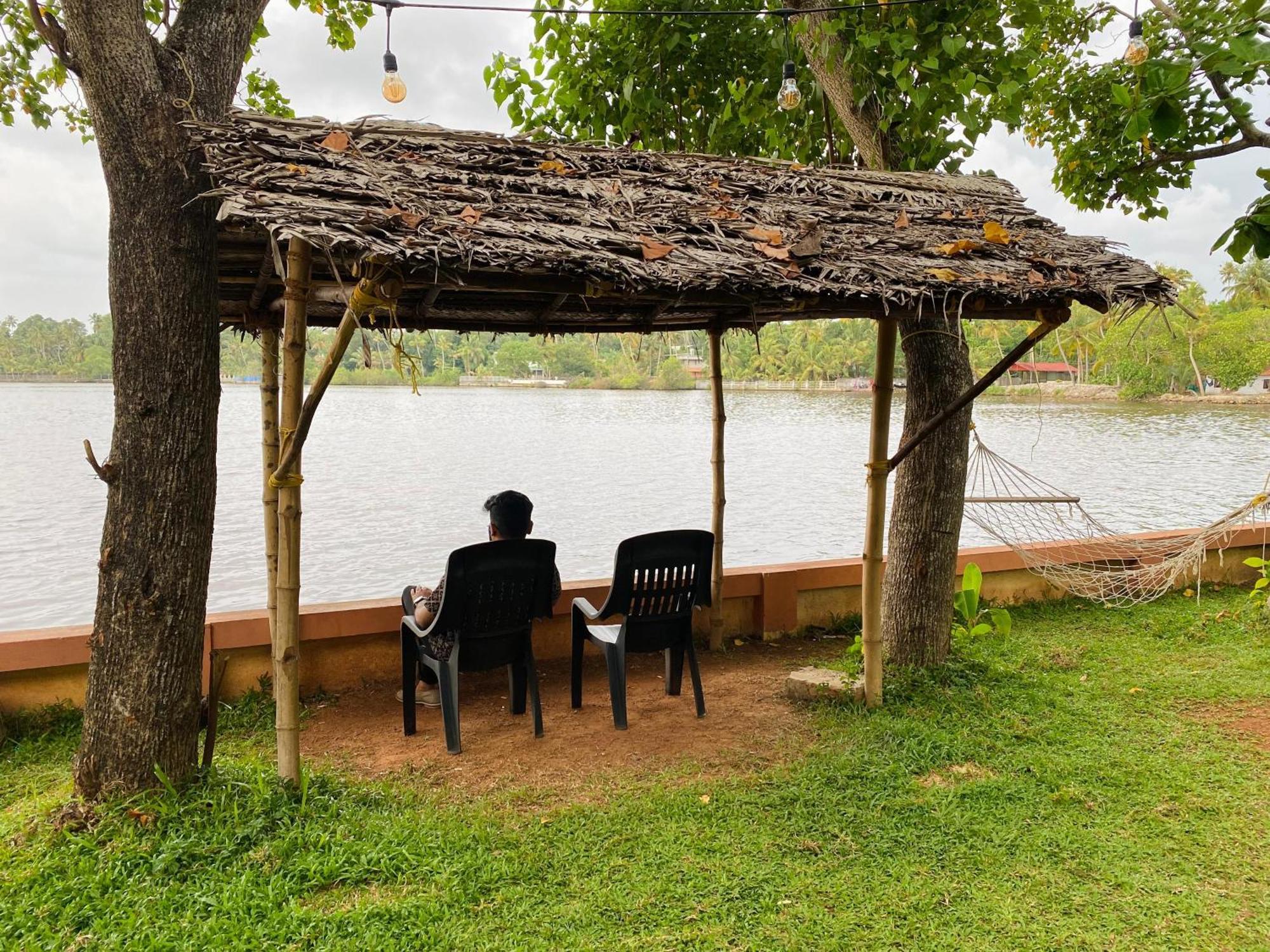 Waterfront By Palmyra Apartment Kollam Exterior photo